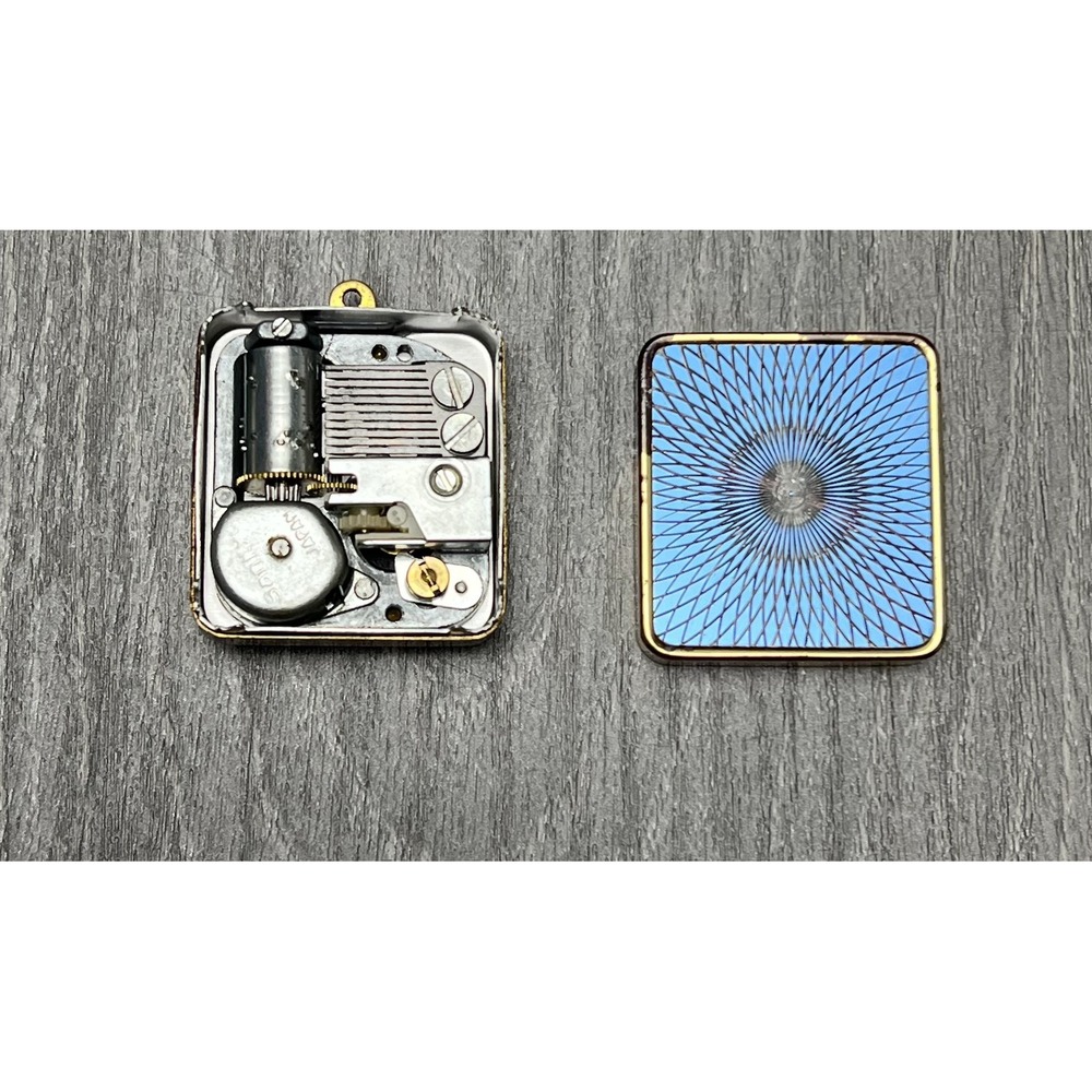 Vintage Sankyo Japan Mini Music Box Pendant Charm Clover Gold Tone Blue Etched